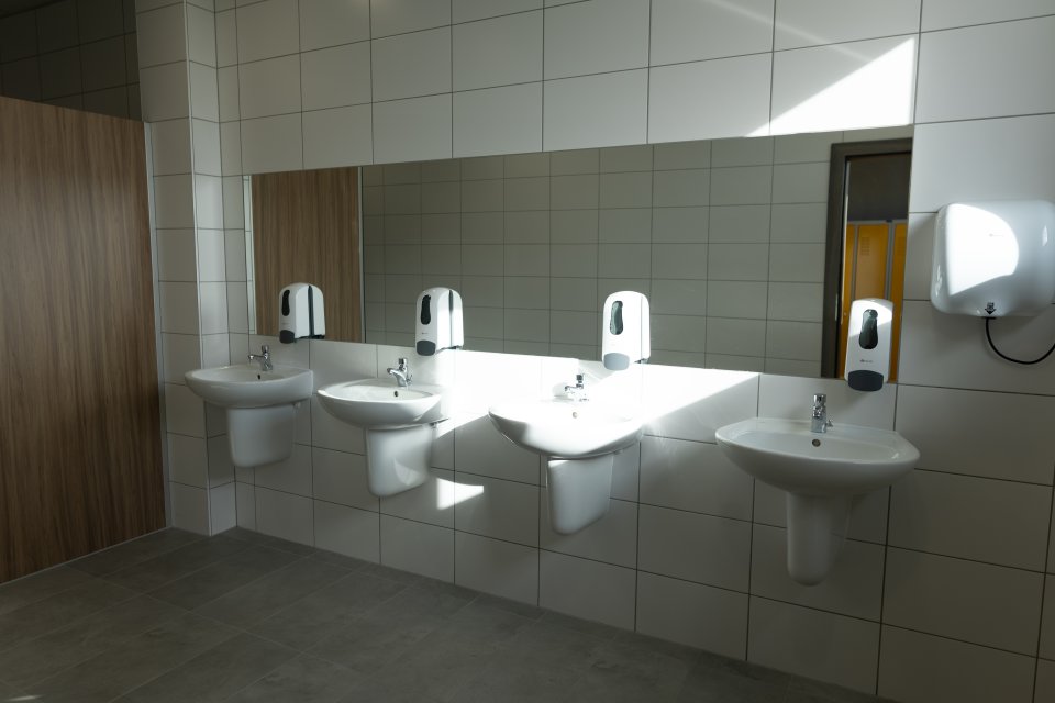 r6__4670.jpg